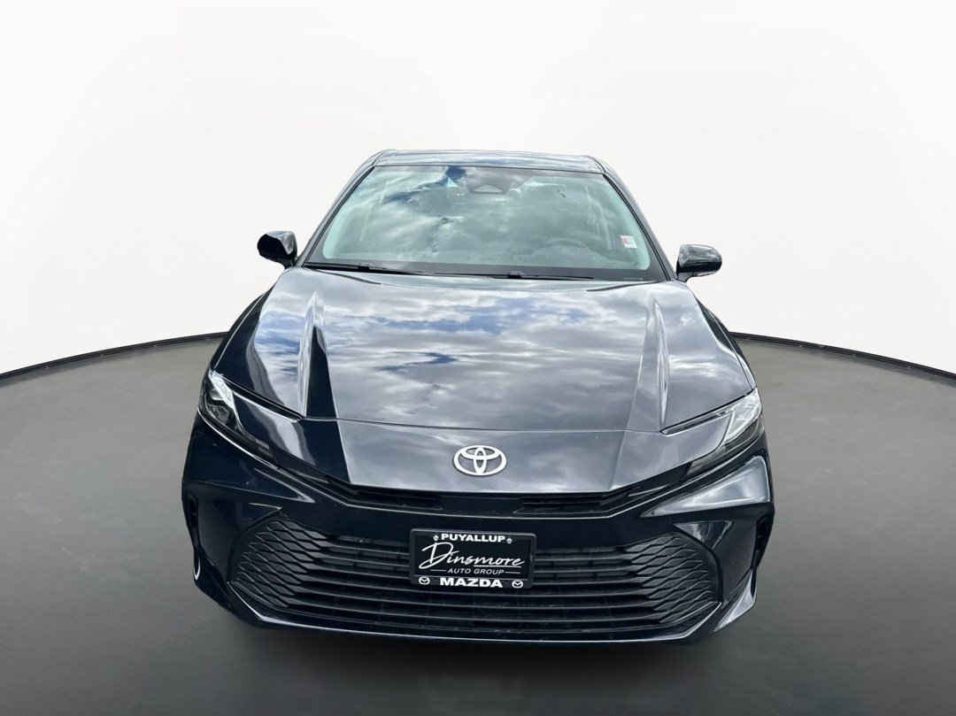 Used 2025 Toyota Camry LE FWD image 8