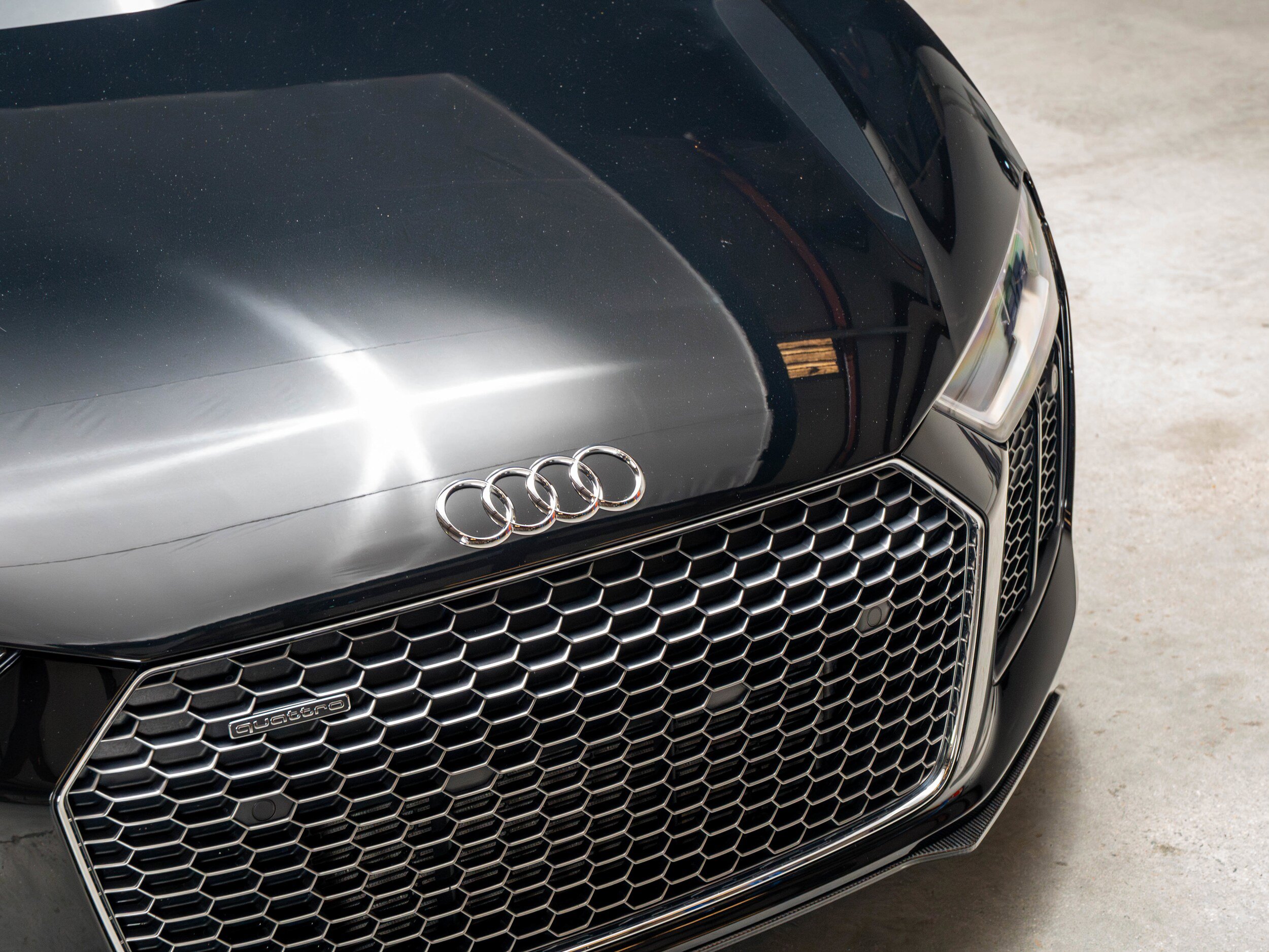 Used 2017 Audi R8 V10 plus AWD/4WD image 11