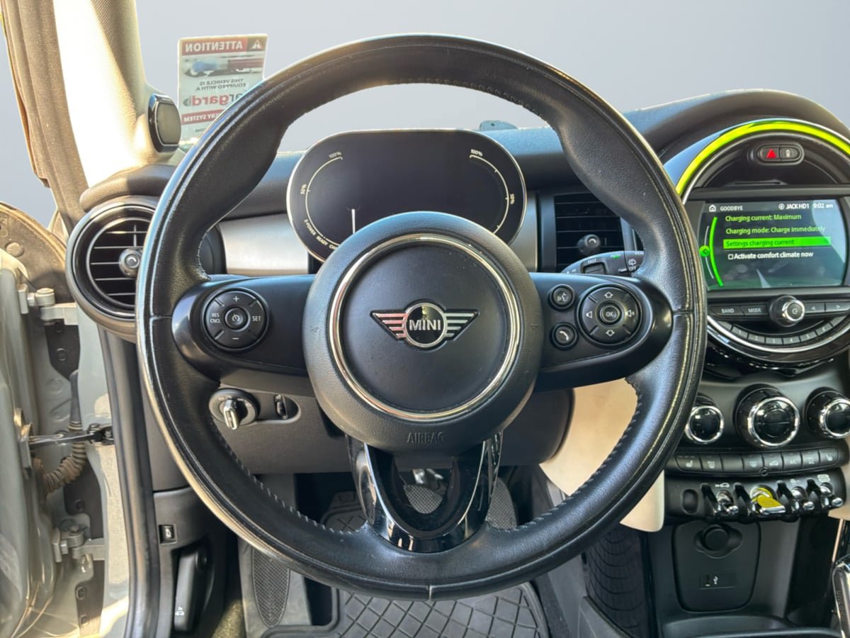 Used 2020 MINI Cooper SE w/ 6.5" Touchscreen Package FWD image 11