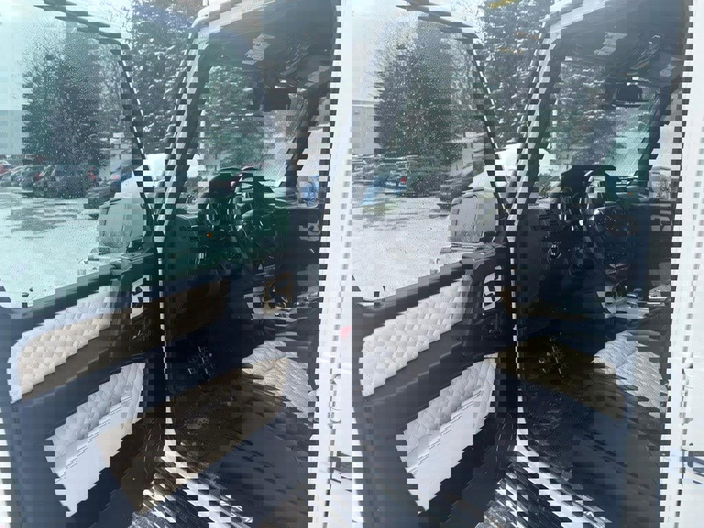 Used 2016 Mercedes-Benz G 63 AMG 4MATIC image 11