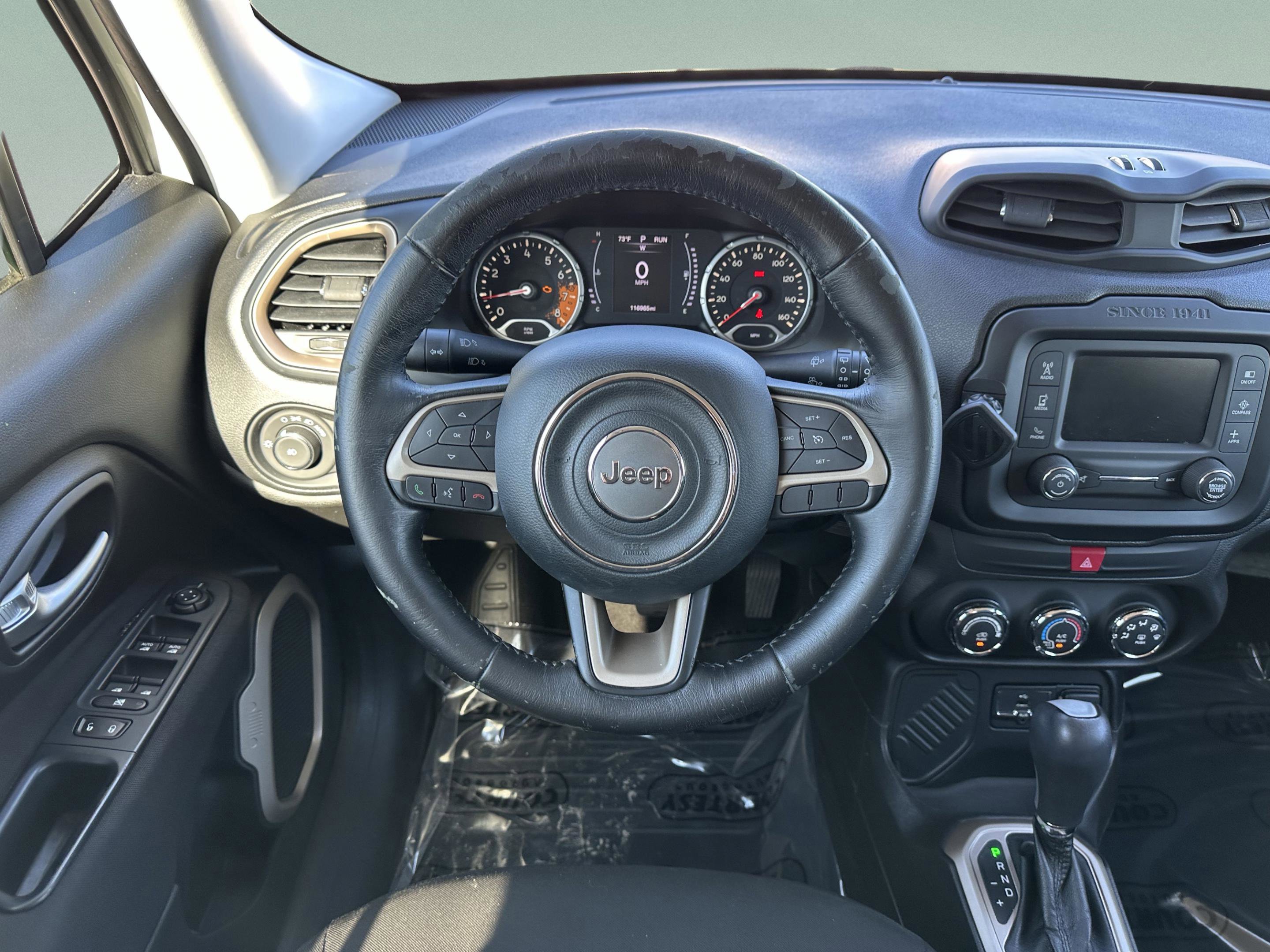 Used 2017 Jeep Renegade Latitude image 11