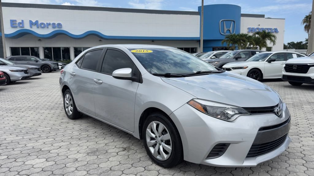 Used 2015 Toyota Corolla LE FWD image 14