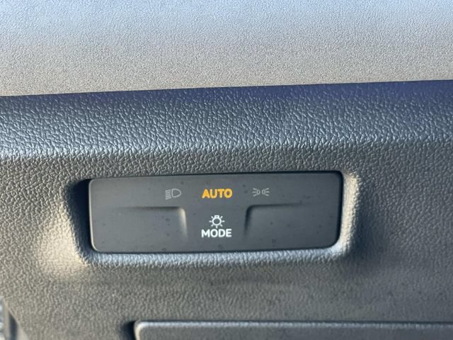 Certified 2026 Volkswagen Tiguan SE R-Line FWD image 17