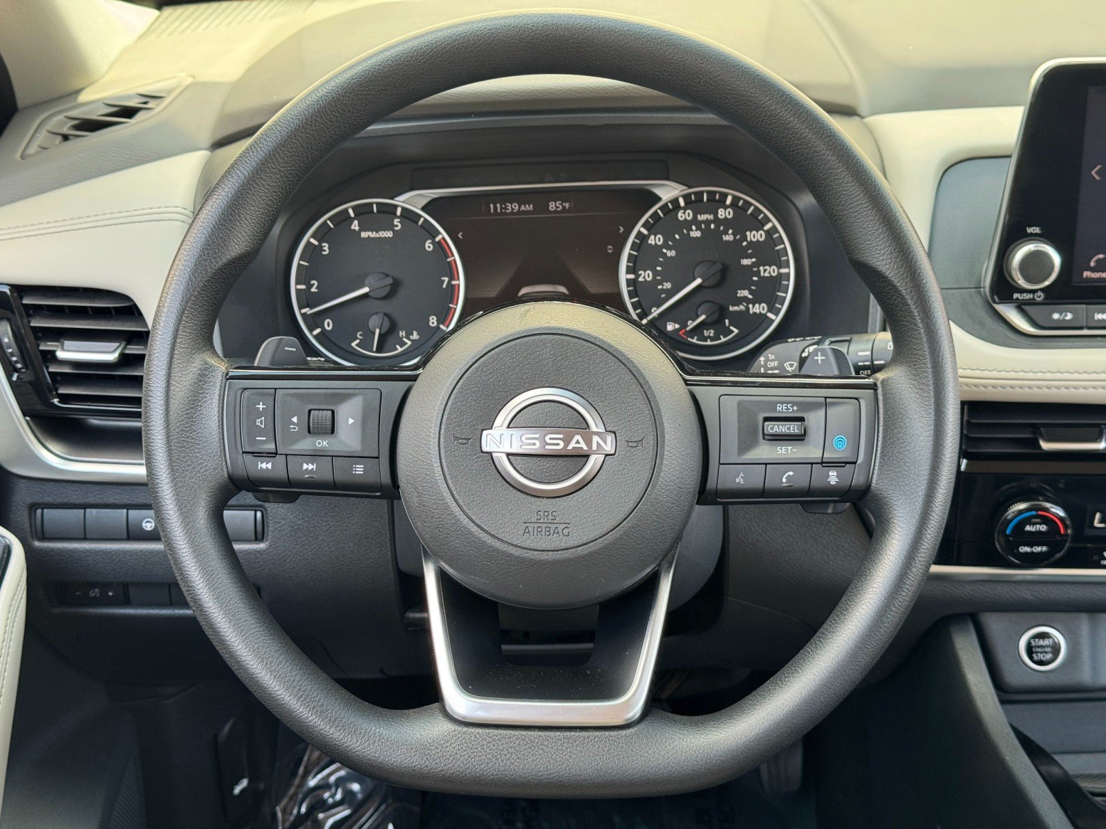 Used 2022 Nissan Rogue SV FWD image 18