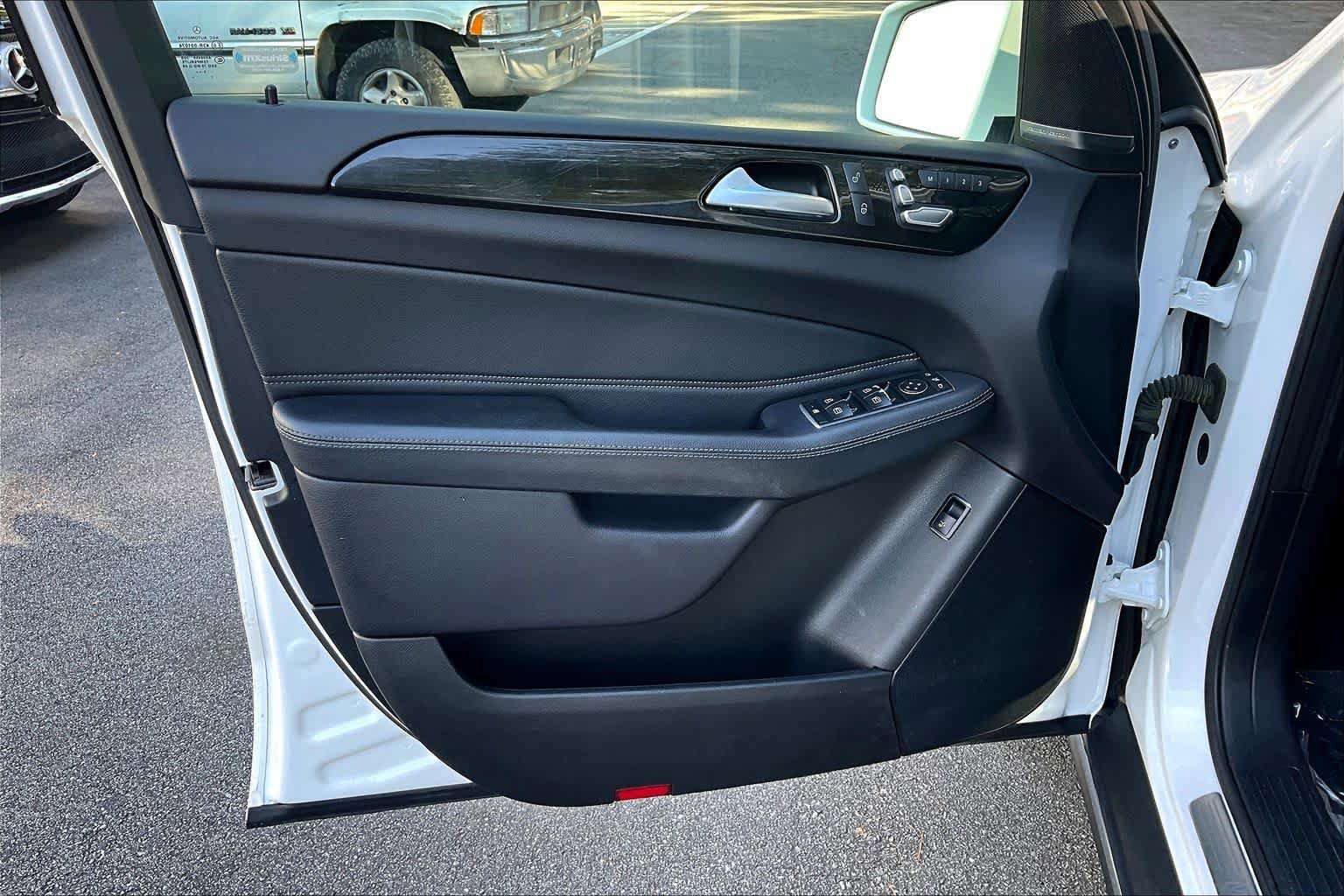 Used 2018 Mercedes-Benz GLE 350 4MATIC image 22
