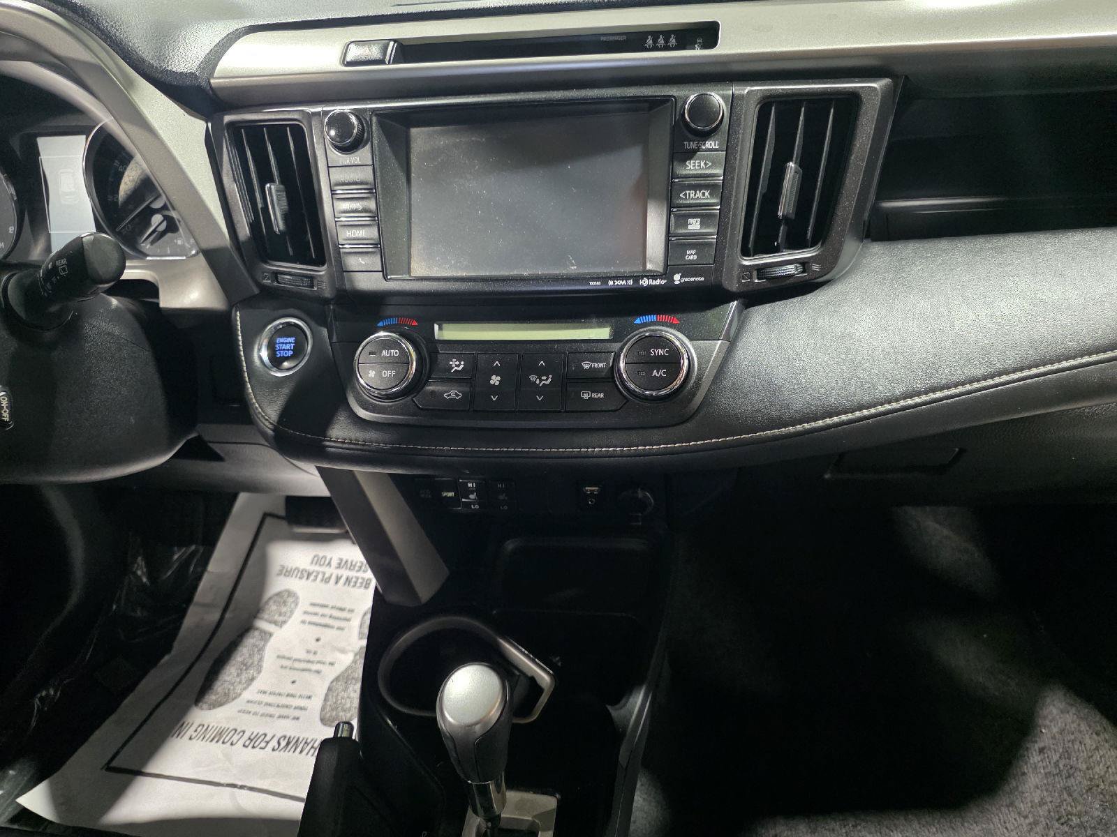 Used 2017 Toyota RAV4 Limited AWD/4WD image 4