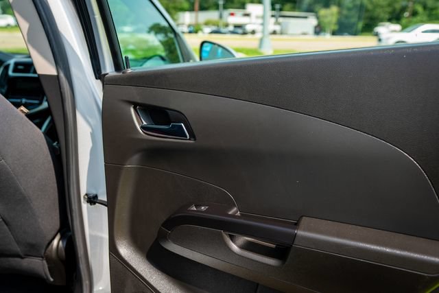 Used 2018 Chevrolet Sonic LT w/ Convenience Package FWD image 24