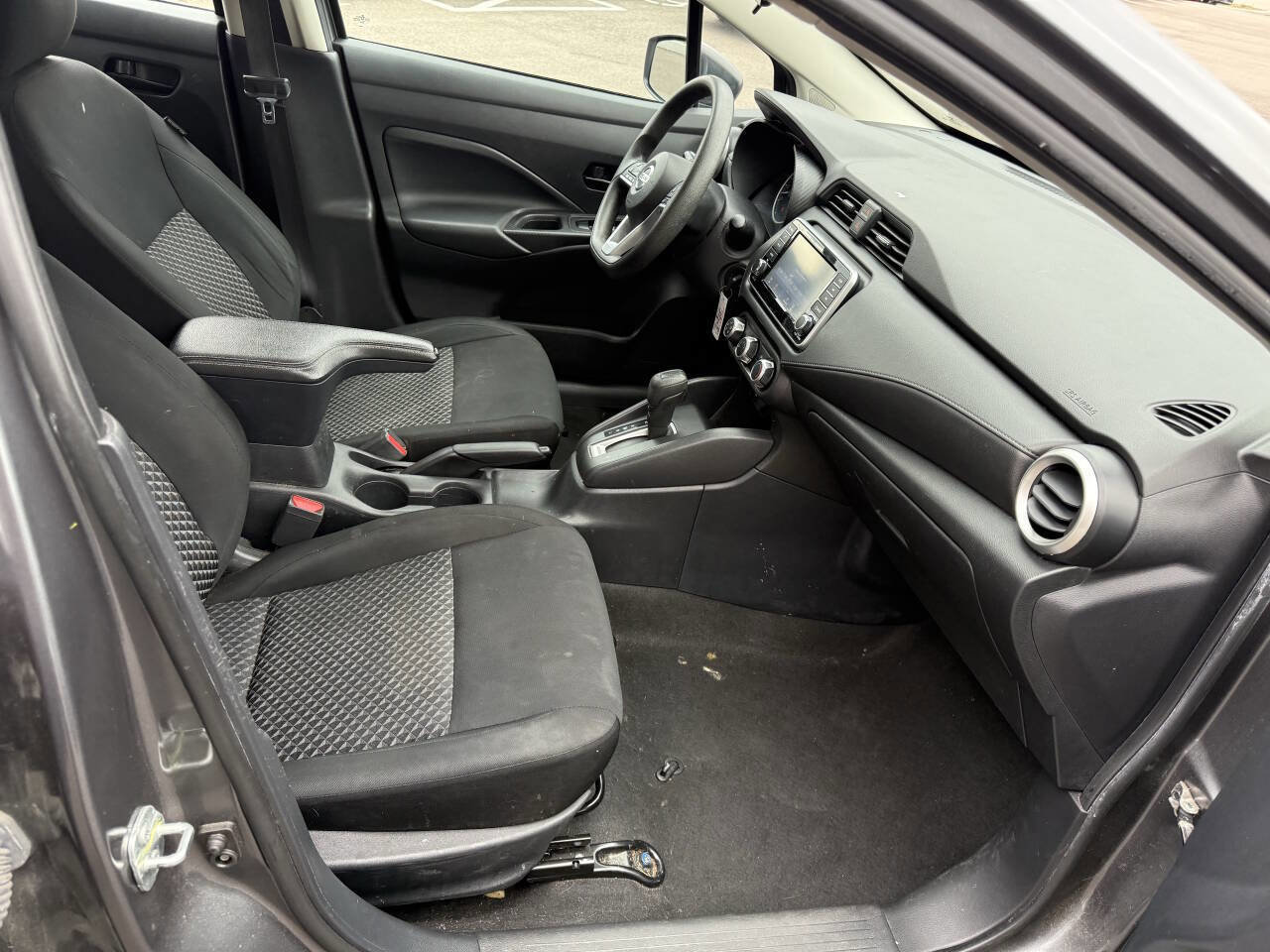 Used 2022 Nissan Versa S image 20