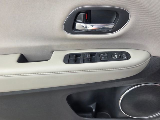 Used 2018 Honda HR-V EX image 31