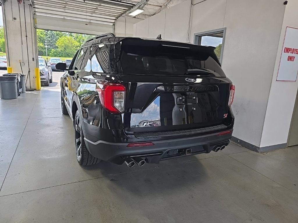 Used 2023 Ford Explorer ST w/ Equipment Group 401A AWD/4WD image 3