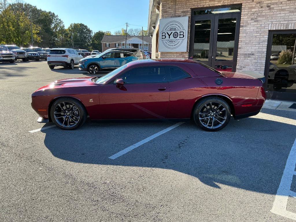 Used 2023 Dodge Challenger R/T Scat Pack w/ Plus Package RWD image 2