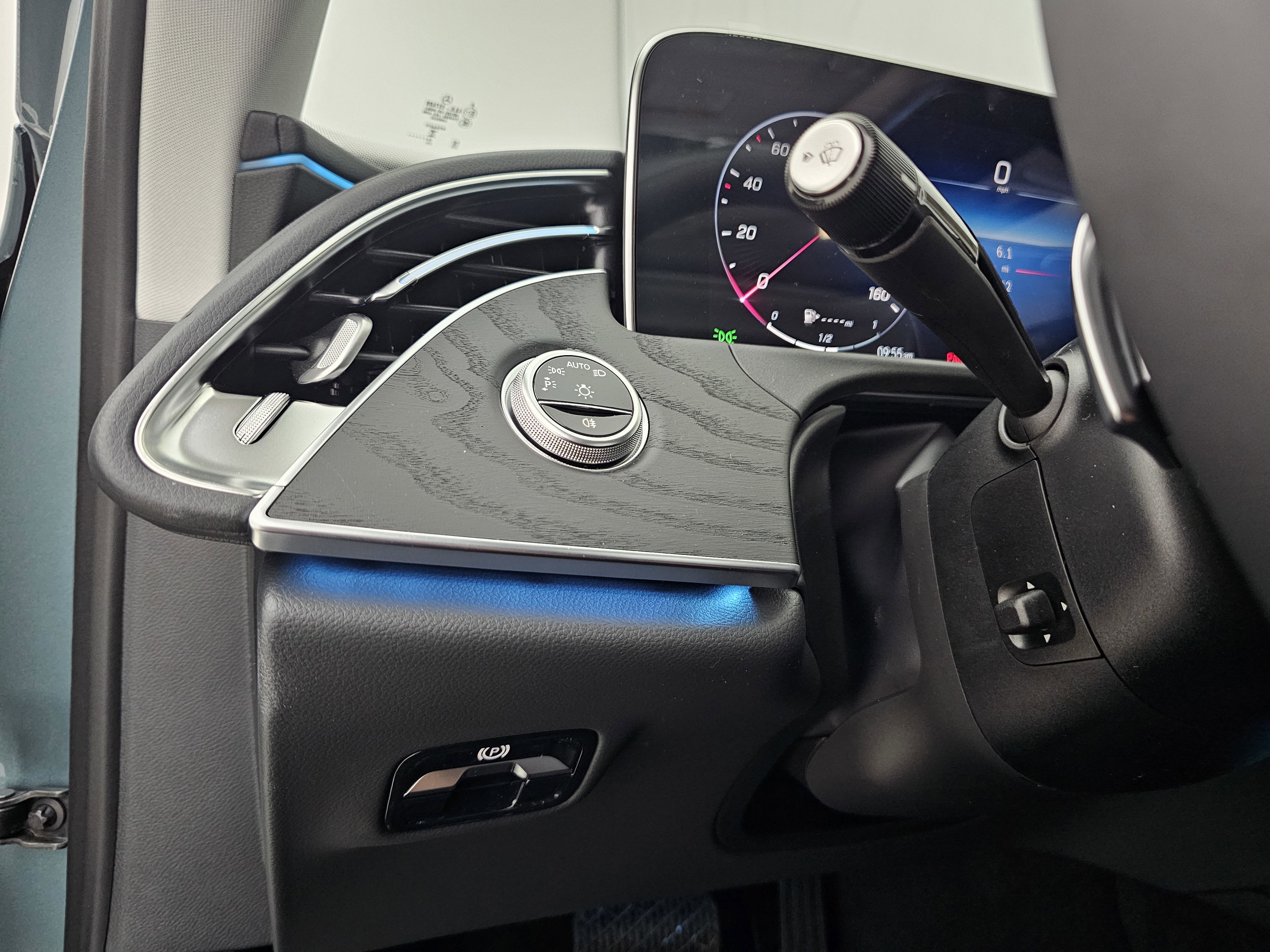 New 2026 Mercedes-Benz E 350 4MATIC Sedan image 9