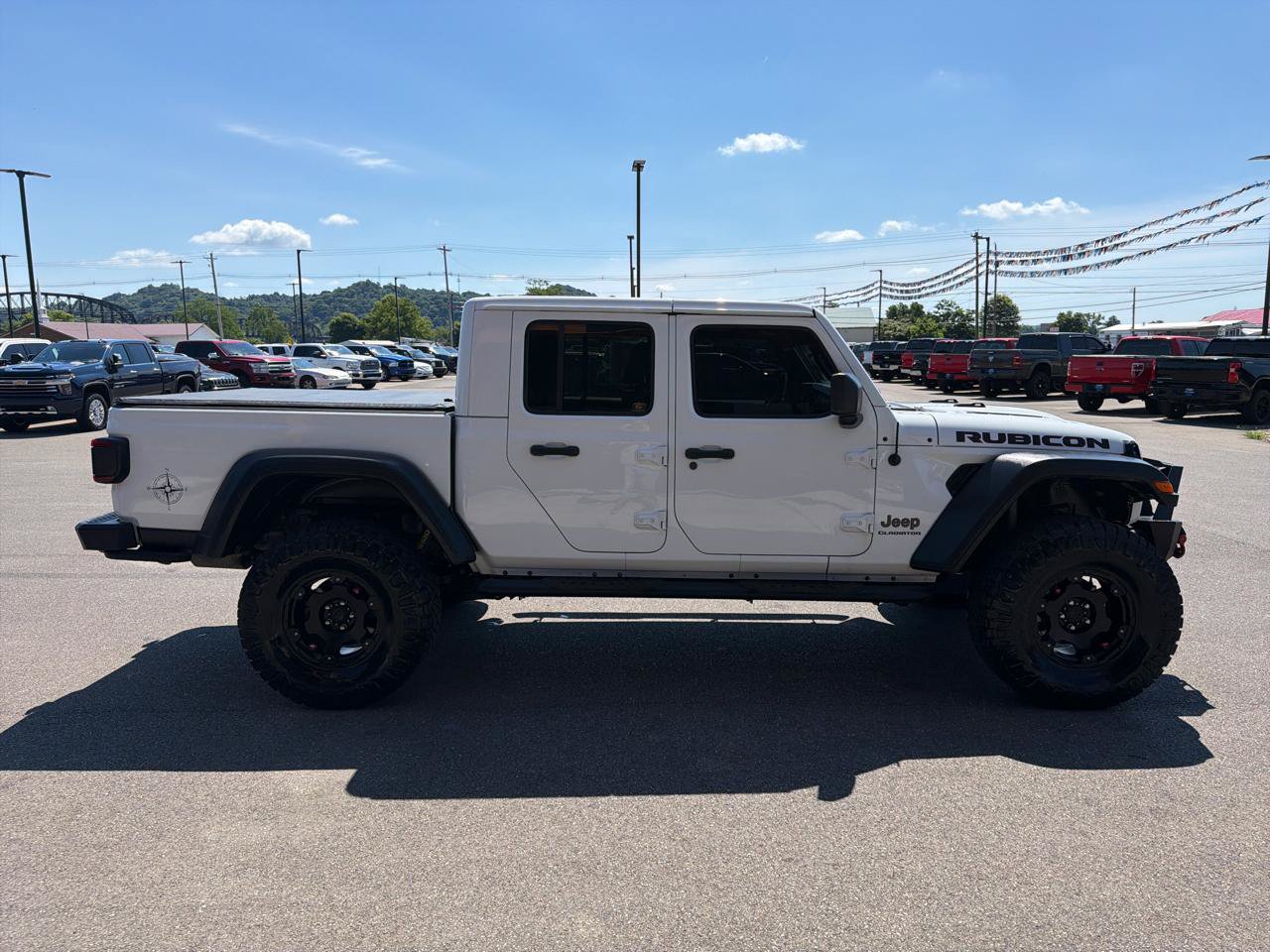 Used 2021 Jeep Gladiator Rubicon AWD/4WD image 28