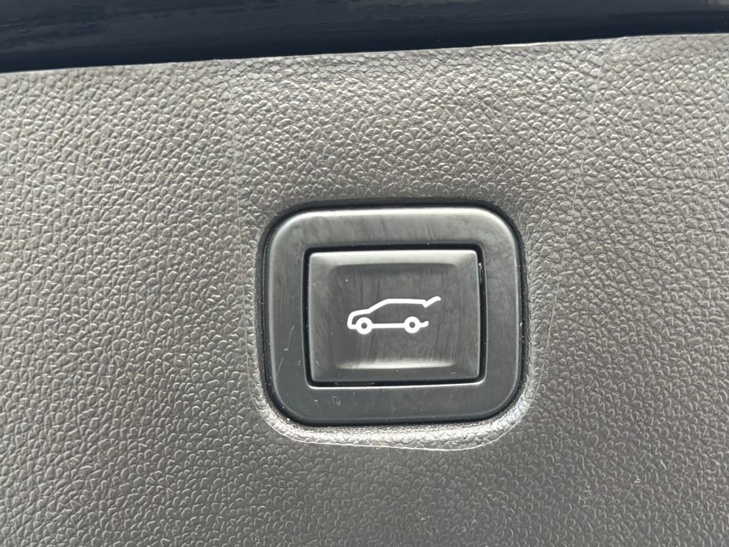 Used 2023 Chevrolet Blazer LT w/ Convenience Package image 34