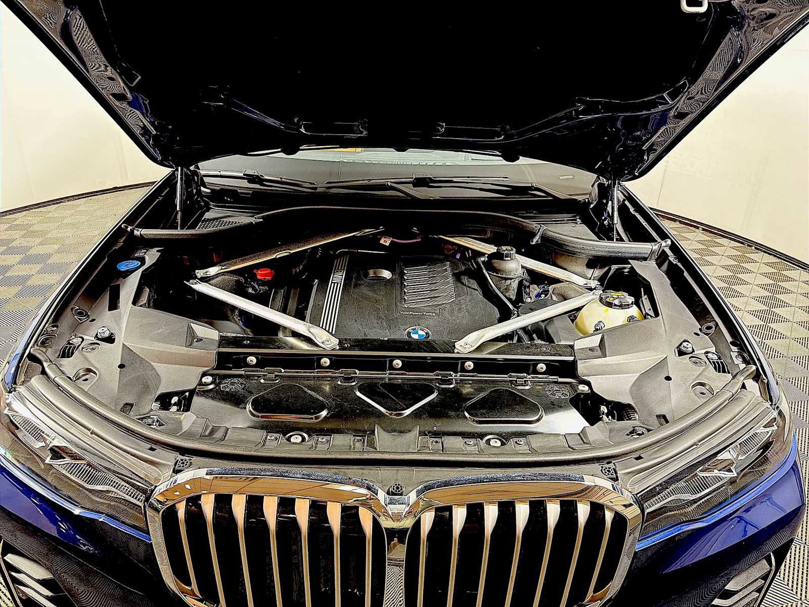 Certified 2022 BMW X7 xDrive40i w/ Premium Package image 32