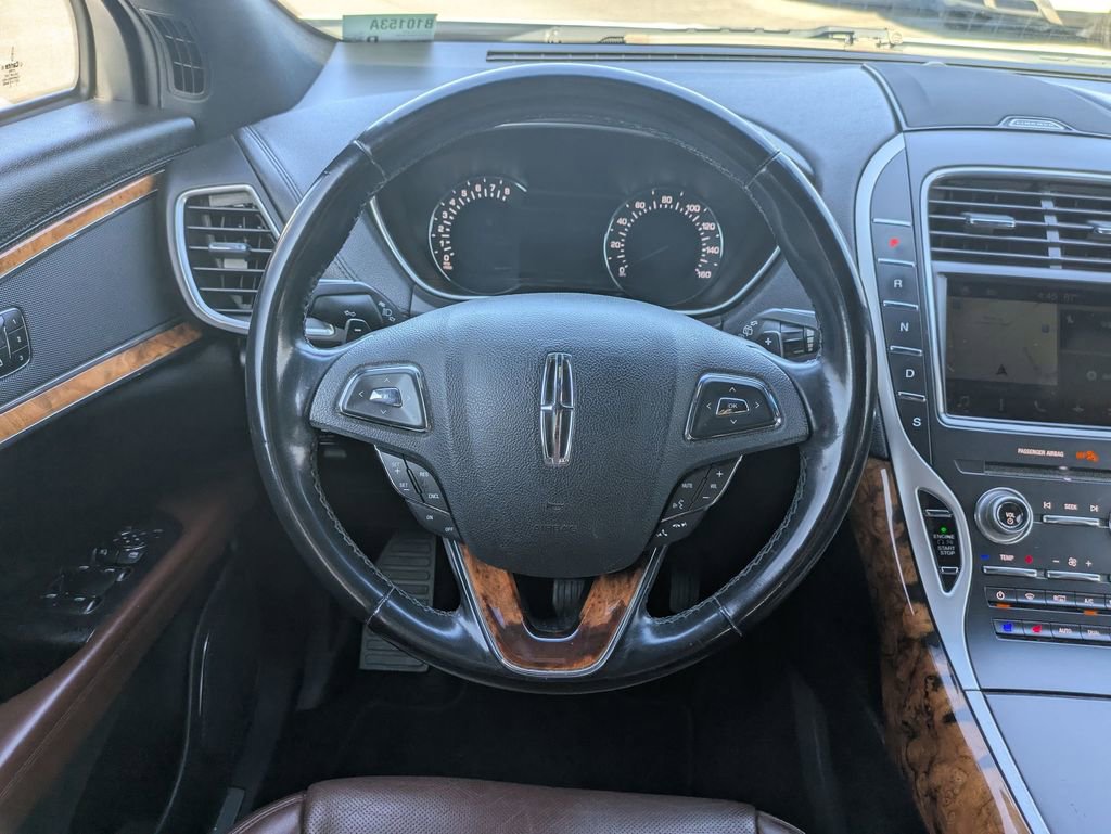 Used 2017 Lincoln MKX Reserve FWD image 10