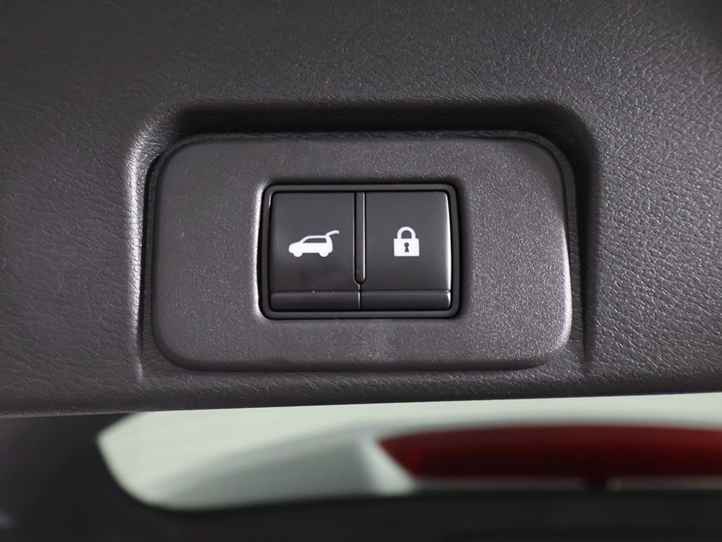 Used 2022 Nissan Rogue Platinum w/ Head-Up Display Package AWD/4WD image 21