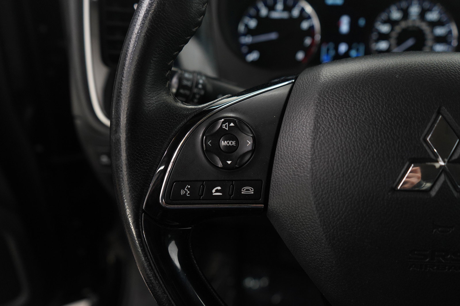 Used 2020 Mitsubishi Outlander SEL image 18