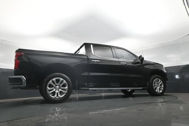Used 2023 Chevrolet Silverado 1500 LTZ w/ LTZ Premium Package AWD/4WD image 29