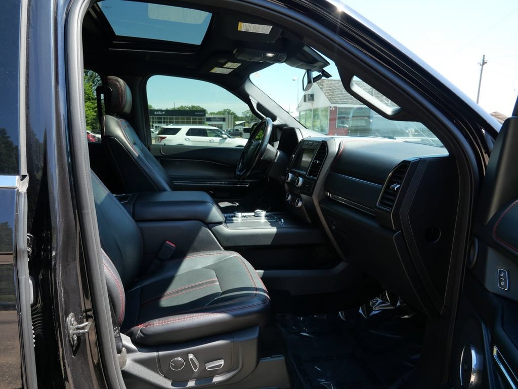 Used 2019 Ford Expedition Limited w/ Equipment Group 303A AWD/4WD image 11