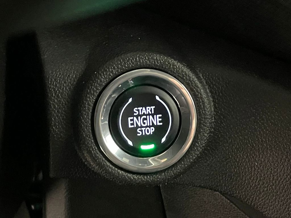 Used 2023 Chevrolet TrailBlazer RS image 28