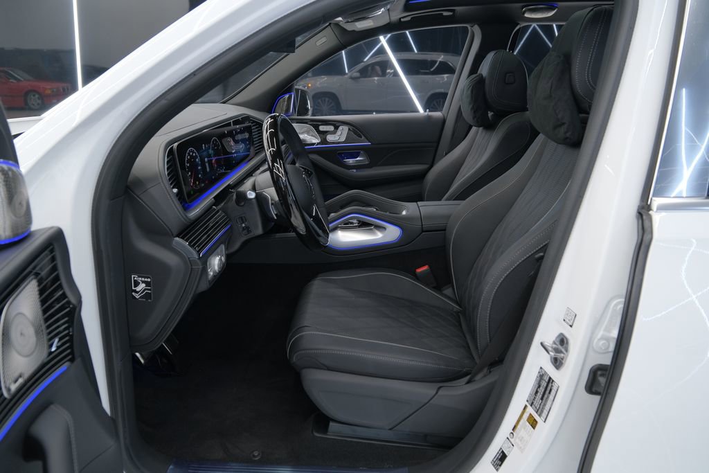 Used 2026 Mercedes-Benz Maybach GLS 600 4MATIC image 24