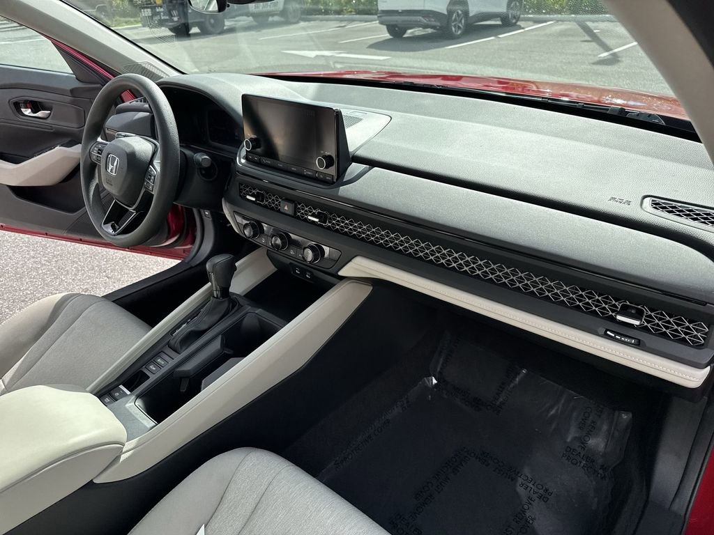 Used 2024 Honda Accord EX image 32