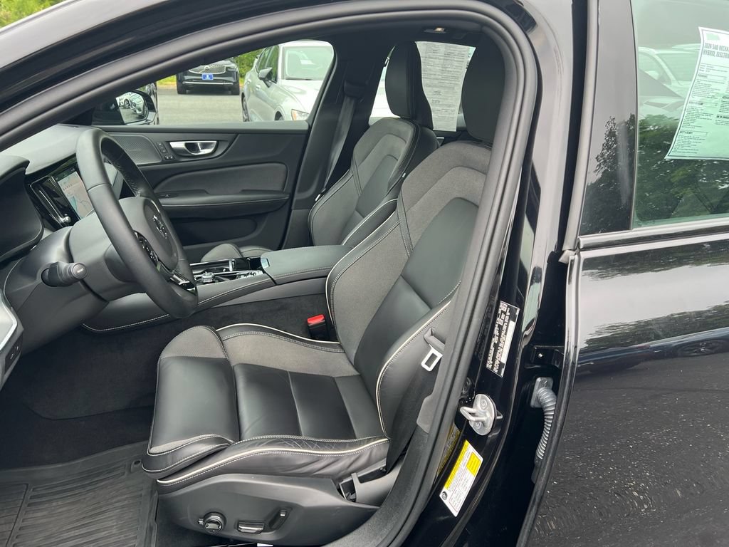 Certified 2024 Volvo S60 T8 Plus w/ Climate Package AWD/4WD image 11