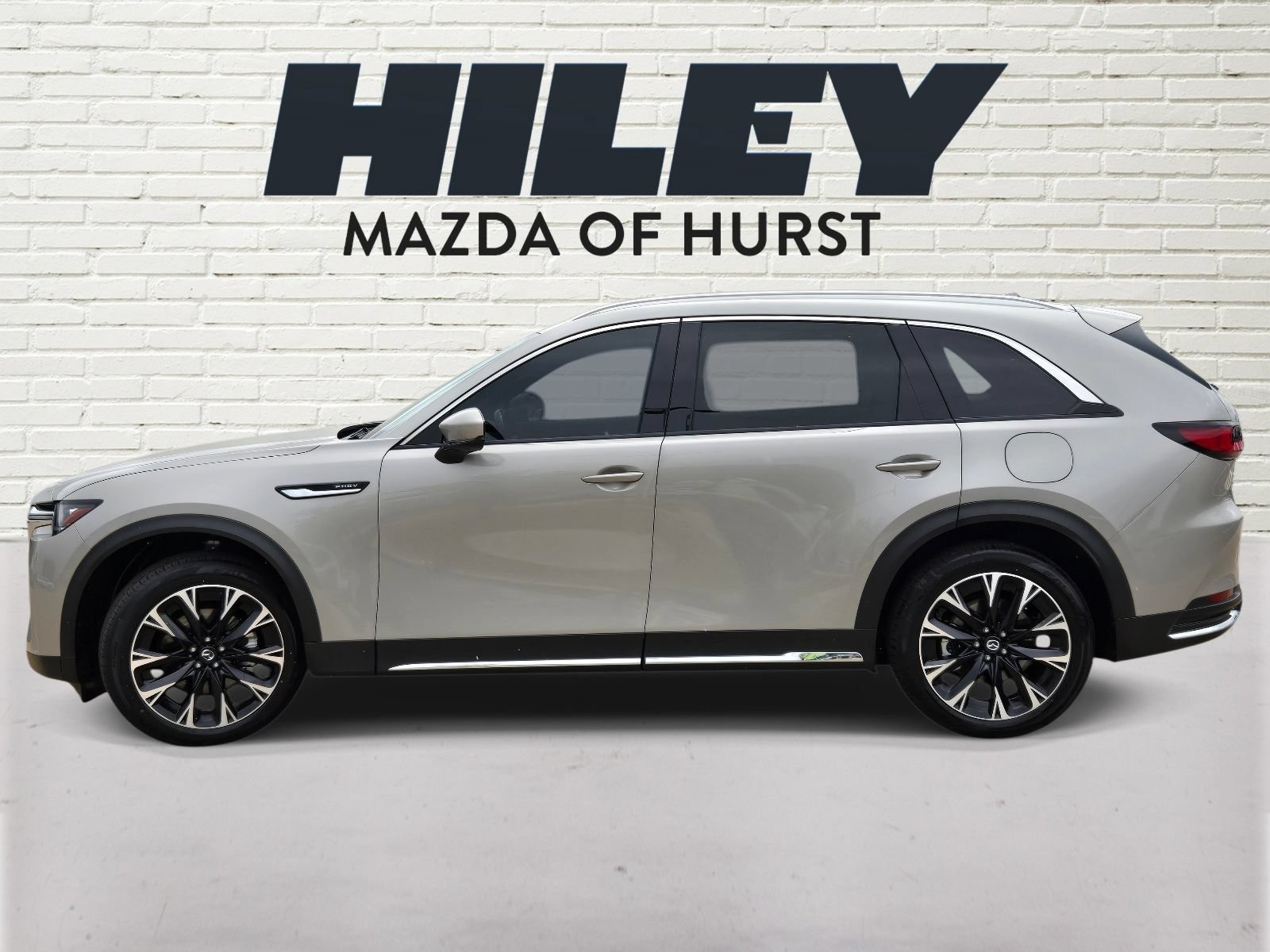 Used 2025 MAZDA CX-90 Plug-In Hybrid w/ Premium Plus AWD/4WD image 3