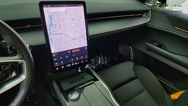 Used 2025 Polestar Polestar 3 image 43