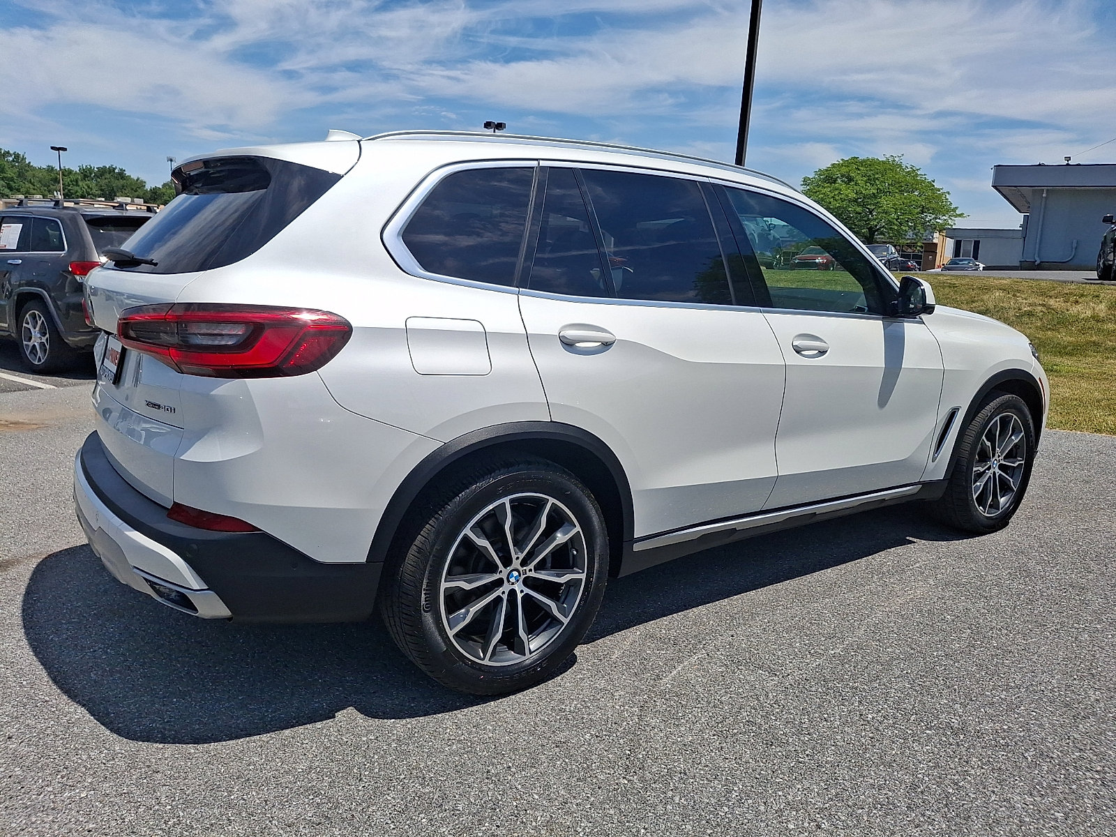 Used 2019 BMW X5 xDrive40i w/ Convenience Package AWD/4WD image 6