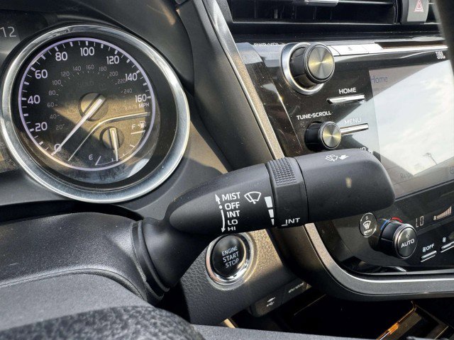 Used 2019 Toyota Camry XLE image 24