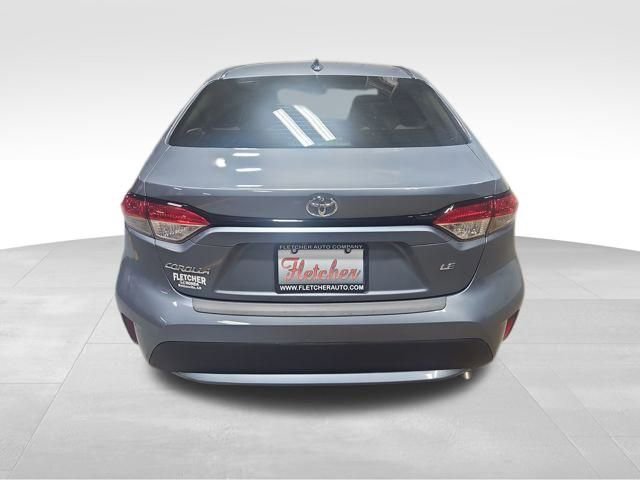 Used 2022 Toyota Corolla LE image 4