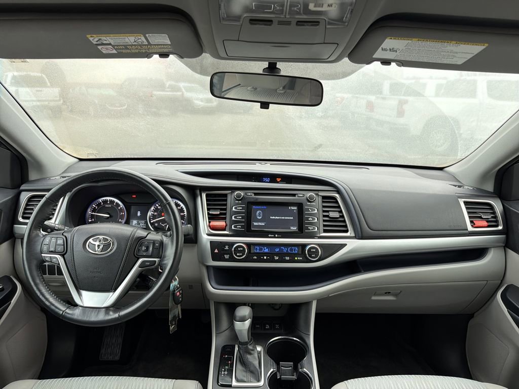 Used 2014 Toyota Highlander Plus image 28