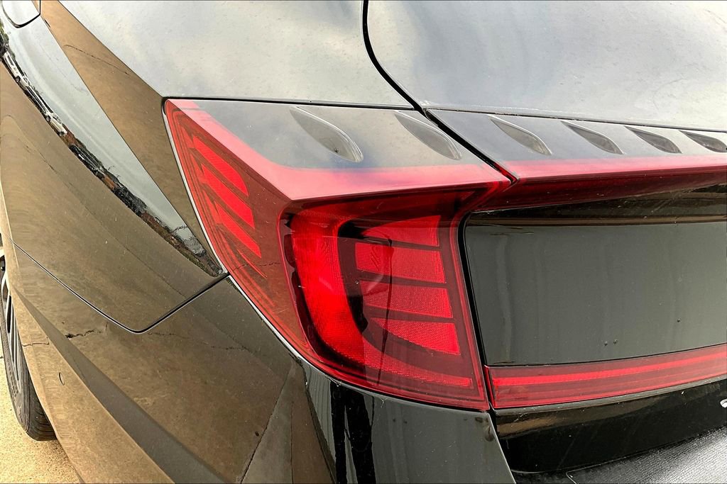 Used 2022 Hyundai Sonata Limited image 37