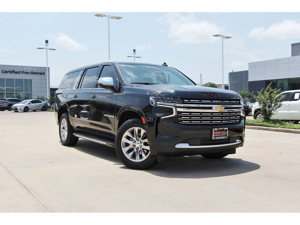 Used 2024 Chevrolet Suburban Premier RWD image 1