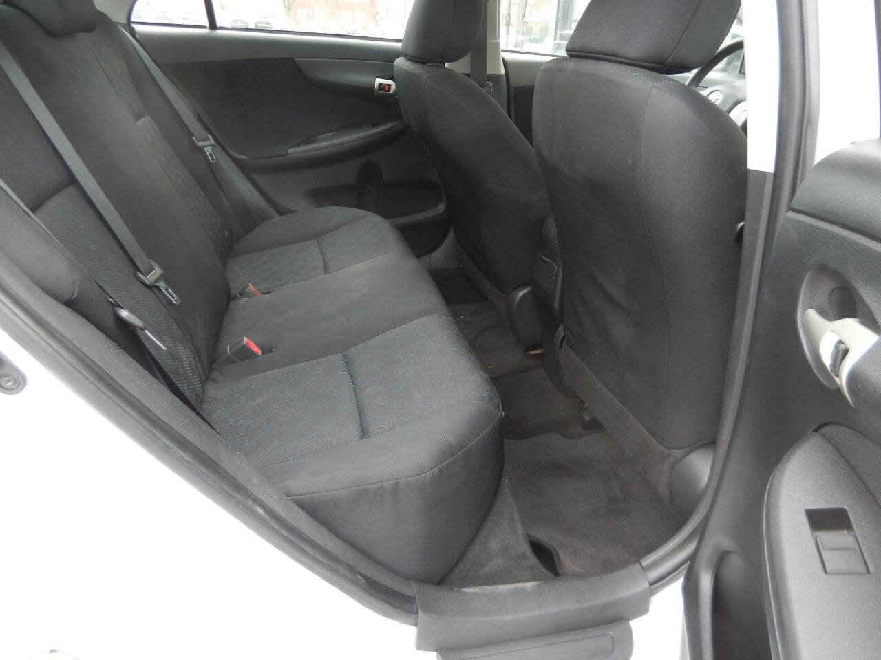 Used 2009 Toyota Corolla S FWD image 32