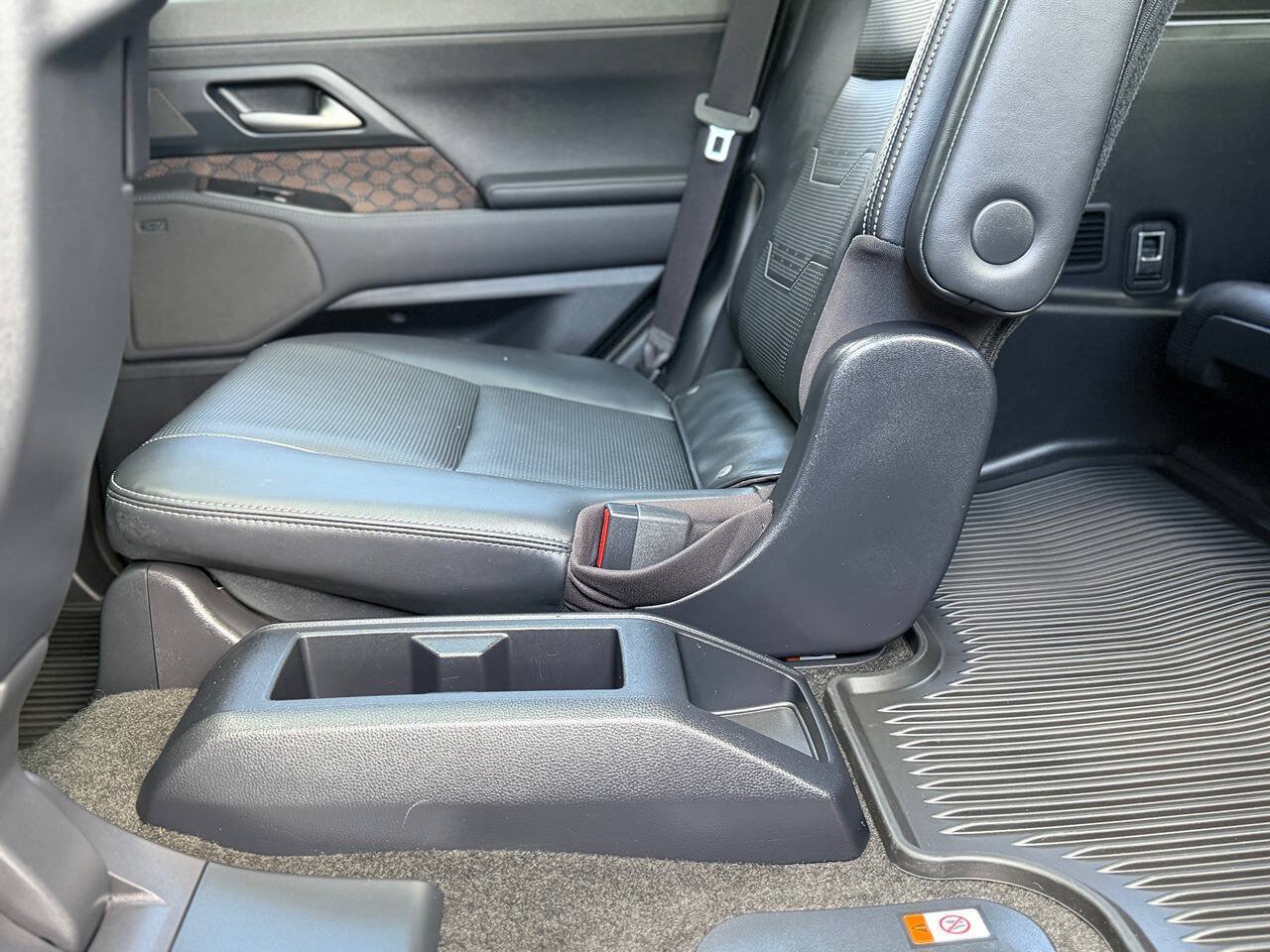 Used 2024 Lexus GX 550 w/ Cold Area Package AWD/4WD image 46