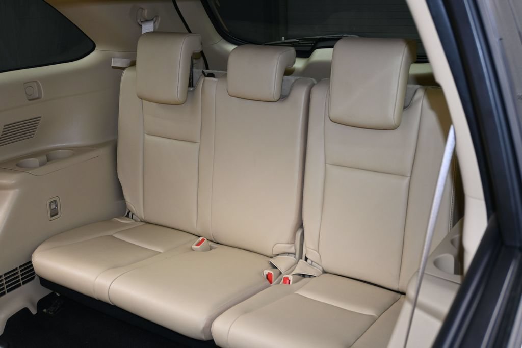 Used 2019 Toyota Highlander XLE AWD/4WD image 42