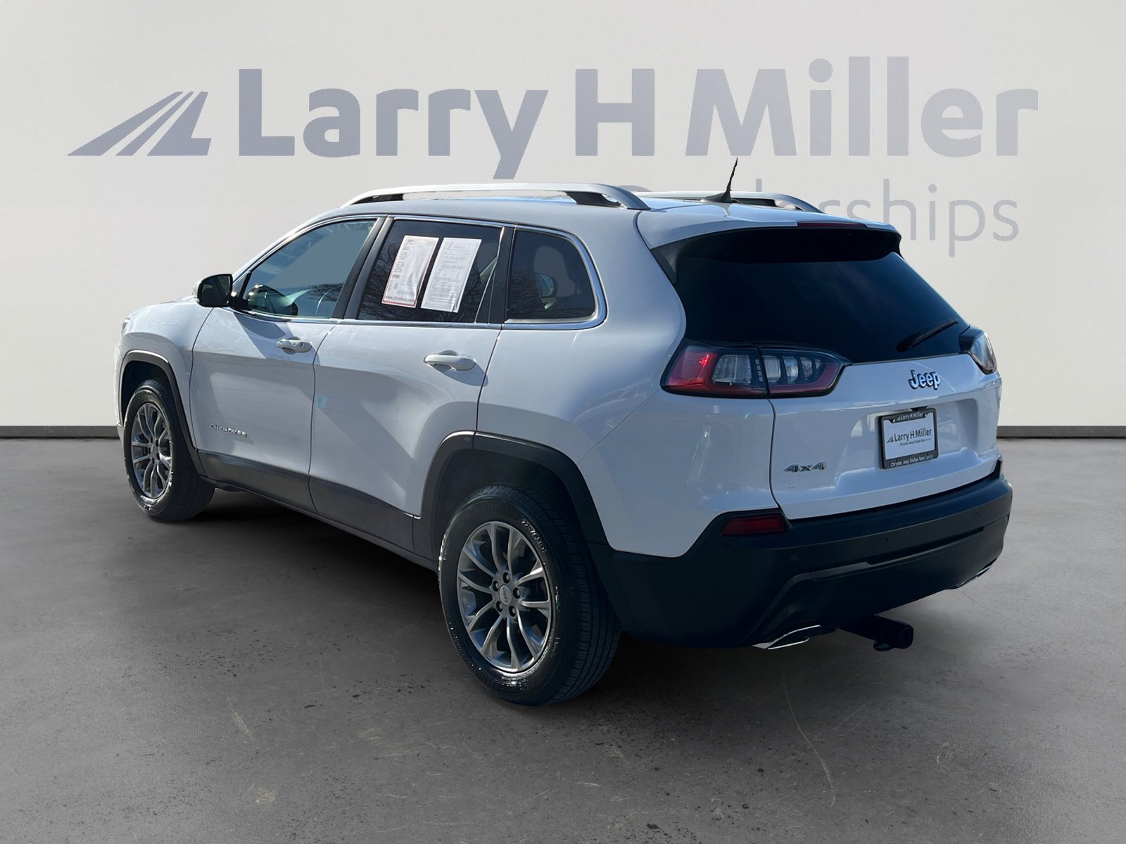 Used 2020 Jeep Cherokee Latitude Lux w/ Quick Order Package 26H Lux image 3
