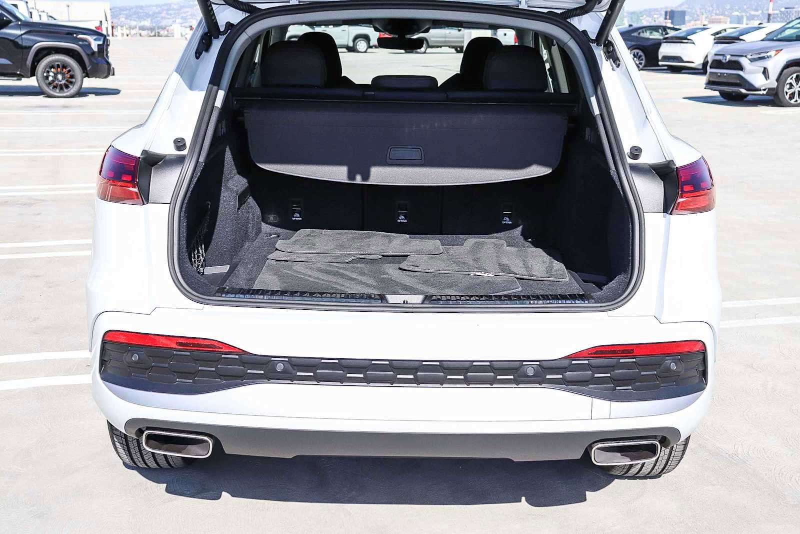 Used 2025 Audi Q5 Premium Plus w/ Premium Plus image 33