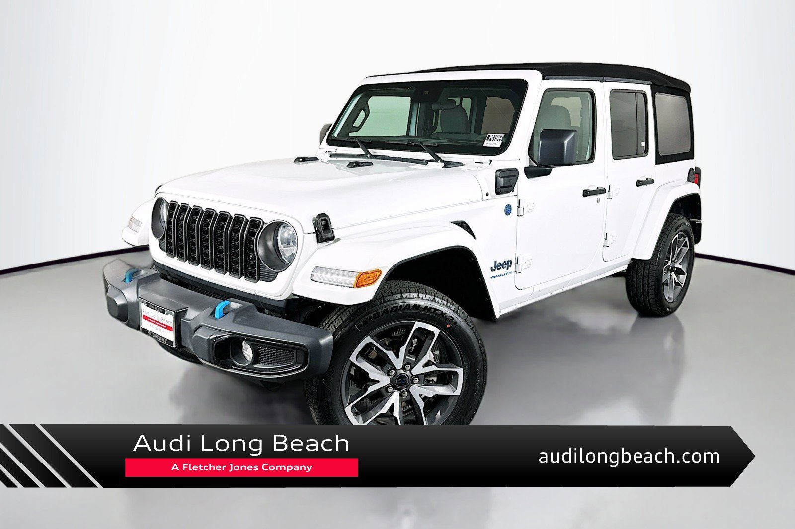 Used 2024 Jeep Wrangler Unlimited AWD/4WD image 1