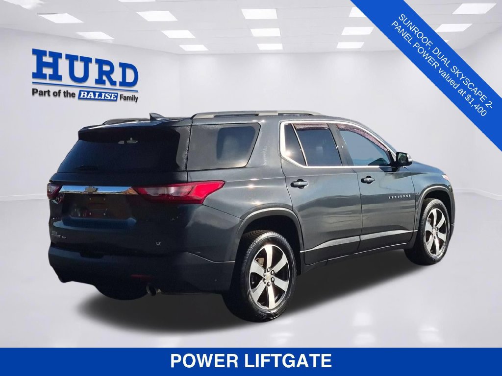 Used 2020 Chevrolet Traverse LT w/ LT Premium Package AWD/4WD image 3