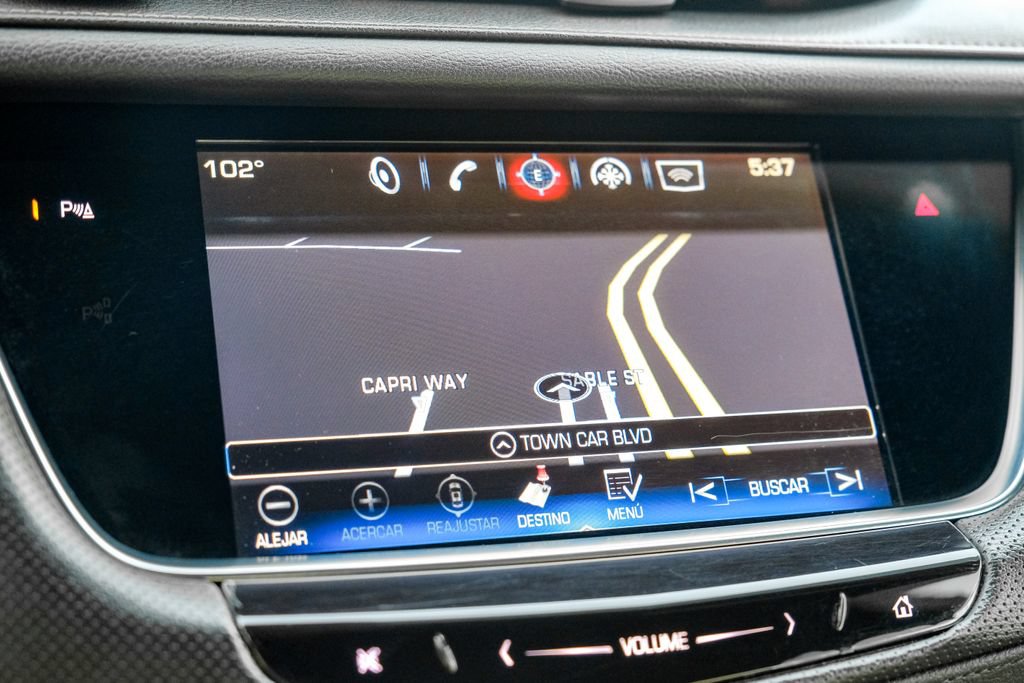 Used 2017 Cadillac XT5 Luxury w/ Driver Awareness Package FWD image 20