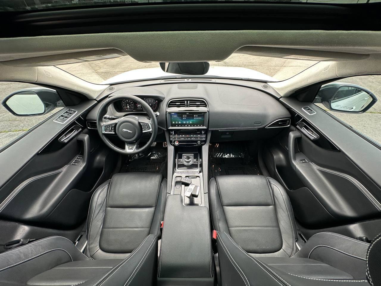 Used 2019 Jaguar F-PACE R-Sport AWD/4WD image 38