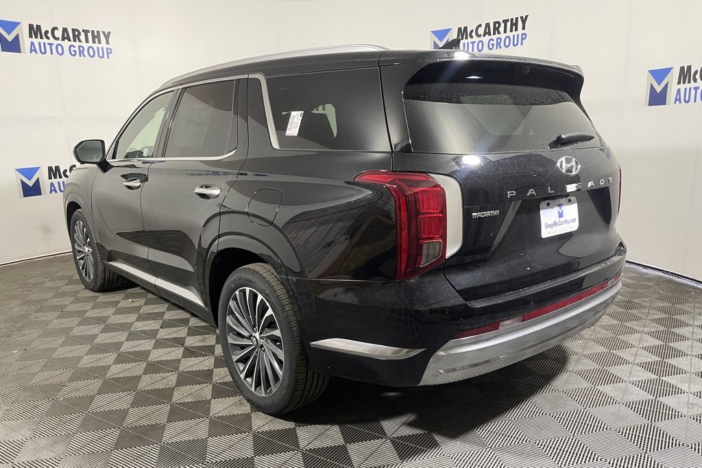 Used 2024 Hyundai Palisade Calligraphy image 12