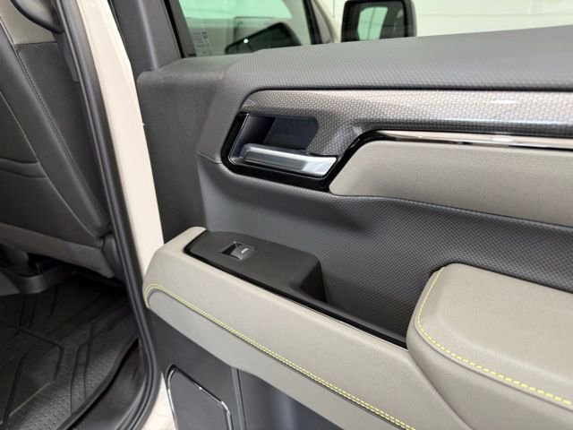 New 2026 Chevrolet Silverado 1500 ZR2 w/ LPO, Dark Essentials Package AWD/4WD image 26