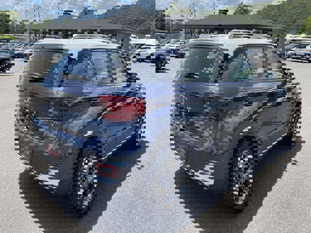 New 2025 Hyundai Venue Limited image 21