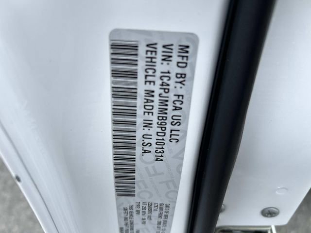 Used 2023 Jeep Cherokee Altitude Lux image 36