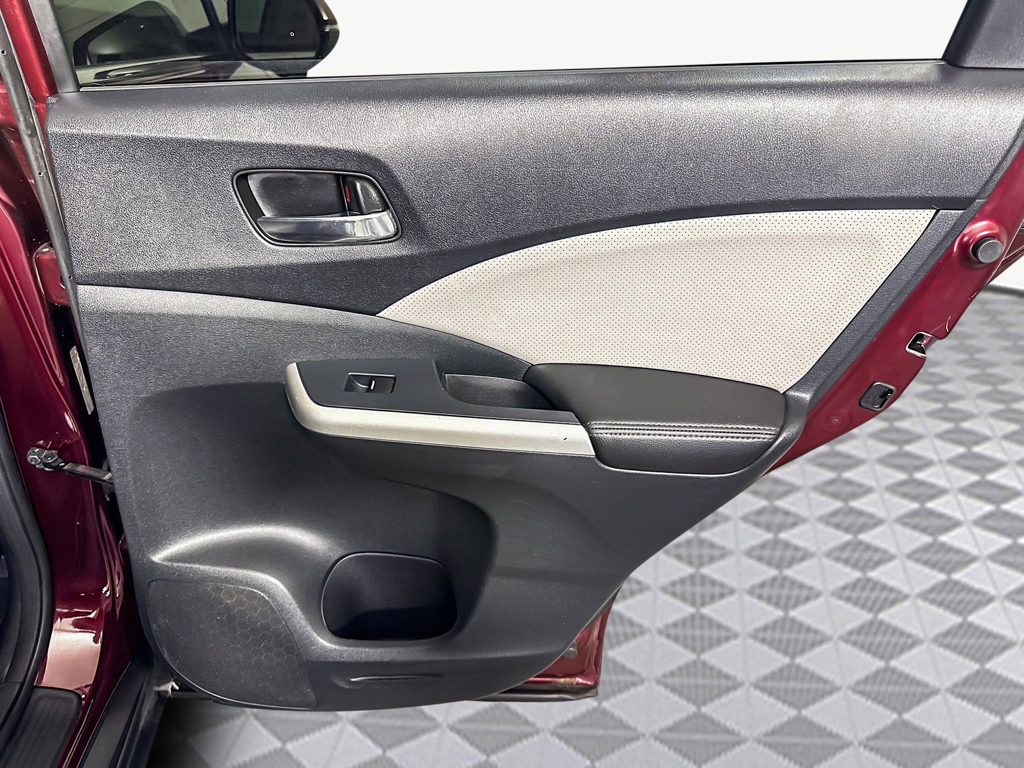 Used 2016 Honda CR-V Touring image 28